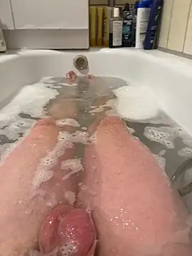 David19932908 online show from October 14, 2025, 2:17 pm