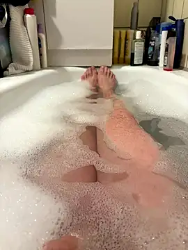 David19932908 online show from November 25, 2025, 5:57 pm