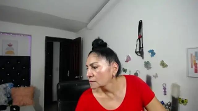 Snapshot of mature_bigboobs10 chatting on April 11, 2026, 7:45 am mature bigboobs10 online show from April 11, 2026, 7:45 am