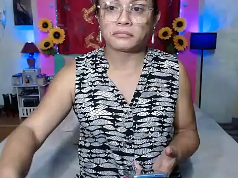 UrAsianPrincessDanie online show from March 21, 2026, 4:33 pm