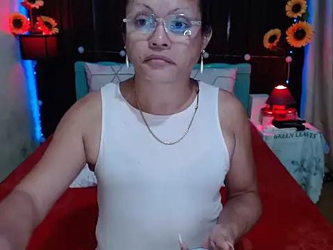 UrAsianPrincessDanie online show from February 4, 2026, 3:07 pm