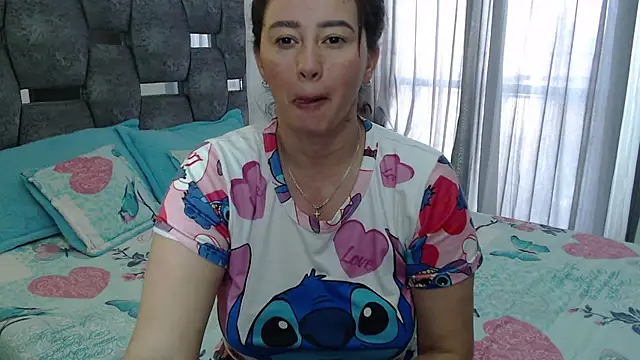 Snapshot of sara_hott_1 chatting on March 29, 2026, 1:02 pm sara hott 1 online show from March 29, 2026, 1:02 pm