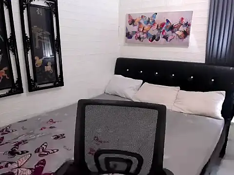 Yesha harper online show from September 14, 2025, 5:02 pm