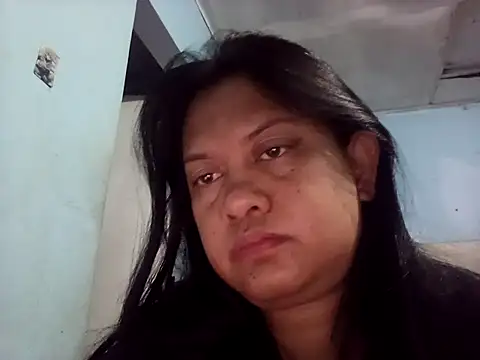 Honeybun25 online show from February 22, 2026, 1:57 pm