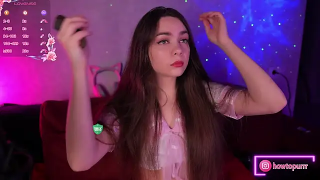 Snapshot of How2Meow chatting on March 10, 2025, 5:29 pm How2Meow online show from March 10, 2025, 5:29 pm