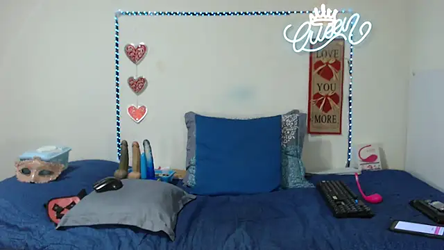 Snapshot of loquitaqueen011 chatting on January 5, 2026, 8:12 pm loquitaqueen011 online show from January 5, 2026, 8:12 pm