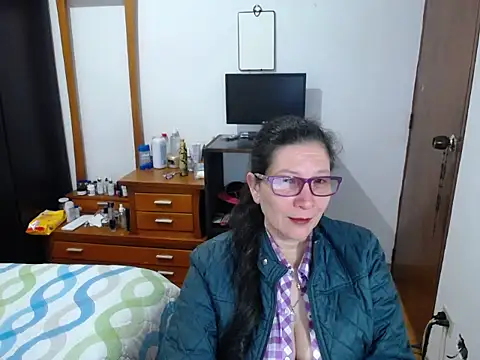 Snapshot of latin49 chatting on September 16, 2025, 3:29 am latin49 online show from September 16, 2025, 3:29 am