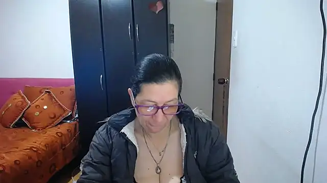 Snapshot of latin49 chatting on June 29, 2026, 7:15 am latin49 online show from June 29, 2026, 7:15 am