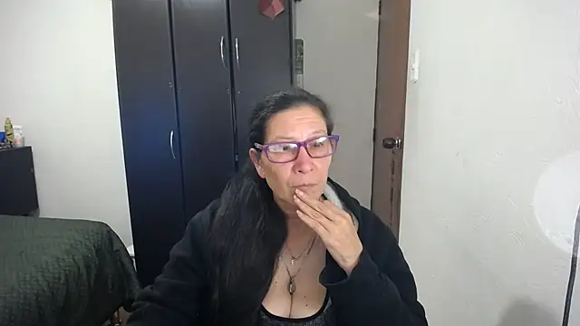 Snapshot of latin49 chatting on March 13, 2026, 4:50 am latin49 online show from March 13, 2026, 4:50 am