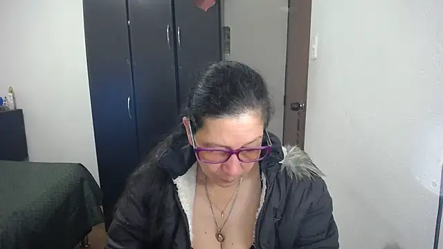 Snapshot of latin49 chatting on March 30, 2026, 5:42 am latin49 online show from March 30, 2026, 5:42 am