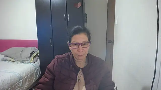 Snapshot of latin49 chatting on June 12, 2026, 4:32 am latin49 online show from June 12, 2026, 4:32 am