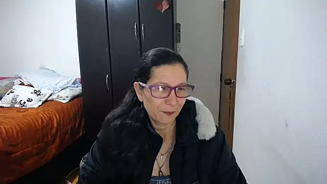 Snapshot of latin49 chatting on July 14, 2026, 4:28 am latin49 online show from July 14, 2026, 4:28 am
