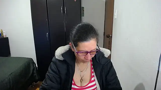 Snapshot of latin49 chatting on March 11, 2026, 4:28 am latin49 online show from March 11, 2026, 4:28 am