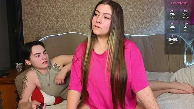 twobabesweet online show from March 19, 2025, 4:03 am