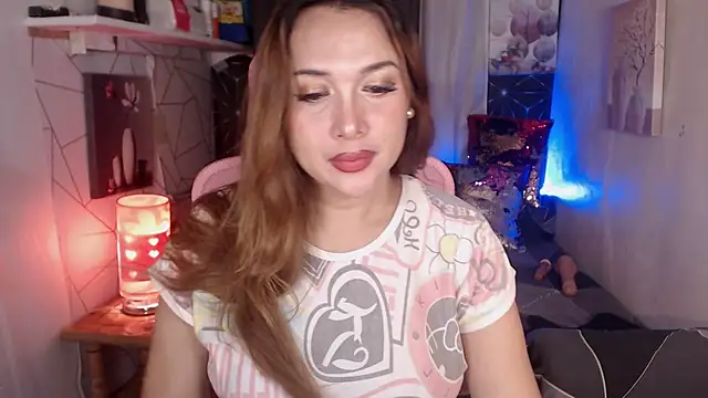 Snapshot of ErikaFox_Cock chatting on November 27, 2025, 2:06 pm ErikaFox Cock online show from November 27, 2025, 2:06 pm