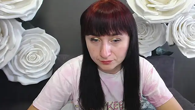 NinaFlawlees online show from September 20, 2025, 11:59 am