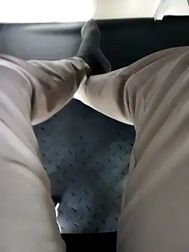 Snapshot of robinsan1010 chatting on March 10, 2025, 5:54 am robinsan1010 online show from March 10, 2025, 5:54 am