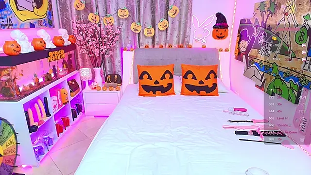 Snapshot of tattooBabyxxx chatting on October 30, 2025, 7:22 pm tattooBabyxxx online show from October 30, 2025, 7:22 pm