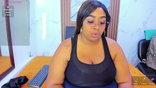 HannyMansonh online show from February 7, 2026, 3:25 am