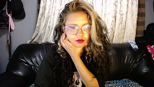 Hathorlove online show from January 7, 2025, 11:14 pm