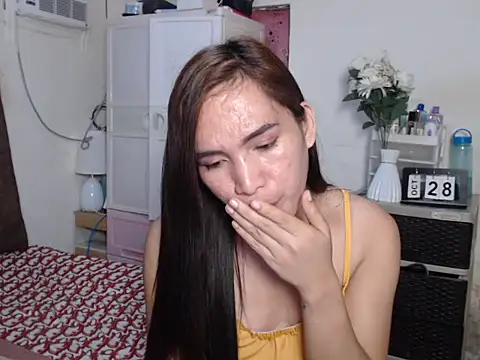 Msyensmith online show from October 28, 2025, 1:32 pm