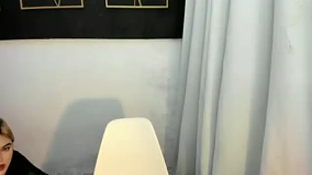 Snapshot of hotstellacumxxx chatting on December 2, 2025, 8:21 pm hotstellacumxxx online show from December 2, 2025, 8:21 pm