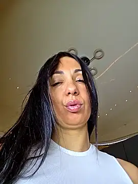 Snapshot of LeticiaWoods chatting on February 13, 2026, 8:25 am LeticiaWoods online show from February 13, 2026, 8:25 am