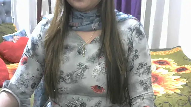 Snapshot of cutebengaligirl chatting on February 21, 2025, 9:32 pm cutebengaligirl online show from February 21, 2025, 9:32 pm