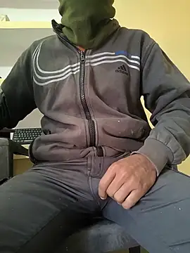 Snapshot of Im_Aryan chatting on December 20, 2025, 2:14 am Im Aryan online show from December 20, 2025, 2:14 am