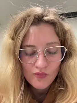 MileySummer online show from April 9, 2026, 10:32 am