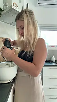 MileySummer online show from October 7, 2025, 9:54 am