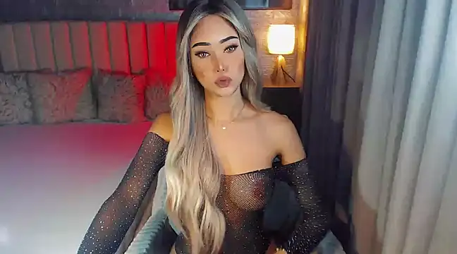Miss Amandaversace online show from January 28, 2025, 7:10 pm