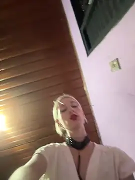 Snapshot of bunnydark00 chatting on February 28, 2025, 2:09 am bunnydark00 online show from February 28, 2025, 2:09 am