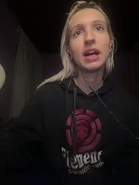 Snapshot of bunnydark00 chatting on October 1, 2025, 1:11 am bunnydark00 online show from October 1, 2025, 1:11 am