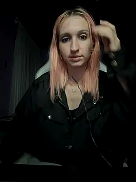 Snapshot of bunnydark00 chatting on October 4, 2025, 3:30 am bunnydark00 online show from October 4, 2025, 3:30 am