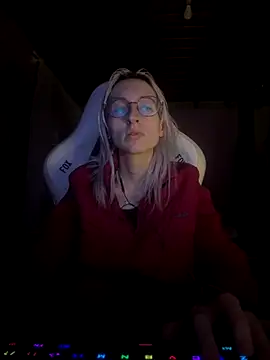 Snapshot of bunnydark00 chatting on September 25, 2025, 12:27 am bunnydark00 online show from September 25, 2025, 12:27 am