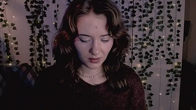 Snapshot of risha_laas chatting on October 24, 2025, 8:08 pm risha laas online show from October 24, 2025, 8:08 pm