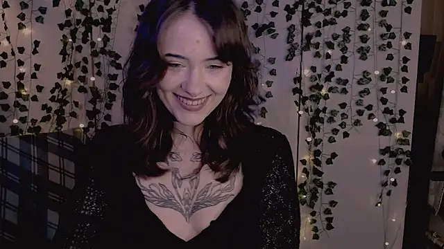 Snapshot of risha_laas chatting on November 19, 2025, 8:09 pm risha laas online show from November 19, 2025, 8:09 pm