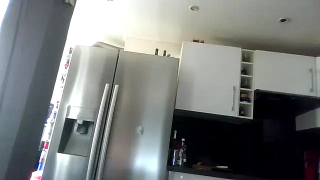 lololaland online show from February 18, 2026, 11:17 am