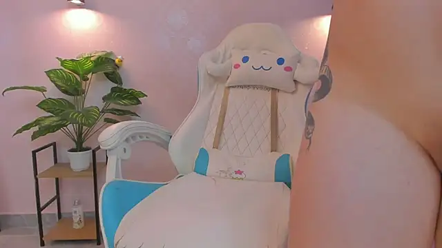 Snapshot of LITTLE-VIVI chatting on June 7, 2026, 3:23 am LITTLE-VIVI online show from June 7, 2026, 3:23 am