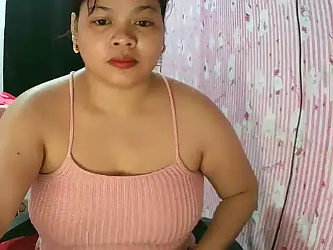 Snapshot of shaira4u chatting on January 12, 2026, 4:47 pm shaira4u online show from January 12, 2026, 4:47 pm