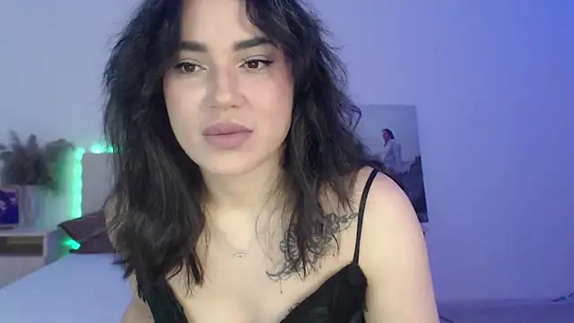 RoxannePure online show from April 3, 2026, 4:30 am