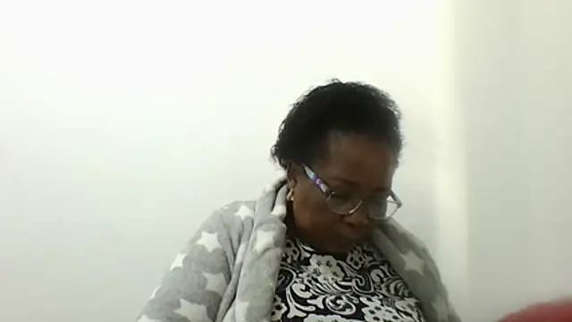Snapshot of KinkyRicoSaisyours chatting on May 3, 2026, 1:25 pm KinkyRicoSaisyours online show from May 3, 2026, 1:25 pm