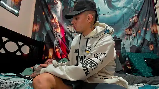 Snapshot of davidlatin66 chatting on November 6, 2025, 6:23 pm davidlatin66 online show from November 6, 2025, 6:23 pm