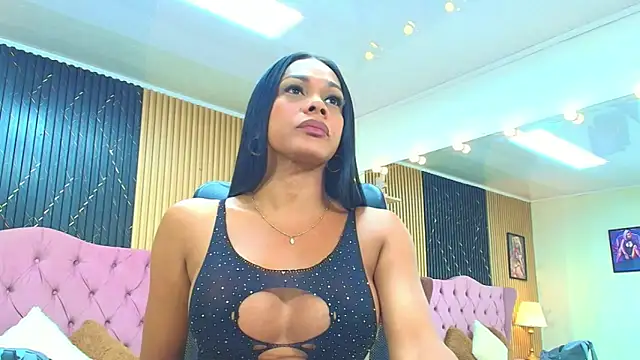 Snapshot of BARBIE_BROWNN chatting on April 1, 2026, 1:52 pm BARBIE BROWNN online show from April 1, 2026, 1:52 pm