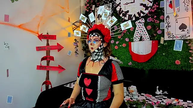 Snapshot of SarahDeyvis chatting on October 30, 2025, 7:11 pm SarahDeyvis online show from October 30, 2025, 7:11 pm