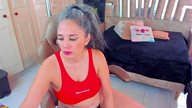 cute sassy online show from February 18, 2026, 2:35 pm