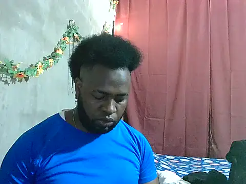 2ocmaxi online show from February 27, 2026, 10:09 pm