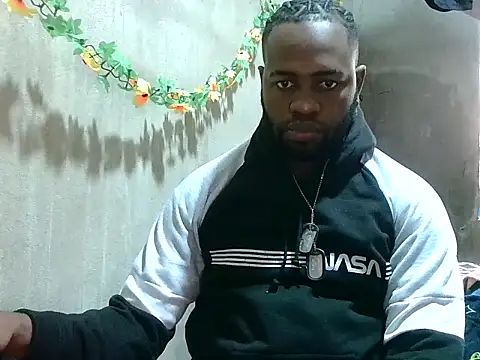 2ocmaxi online show from February 9, 2026, 6:39 pm