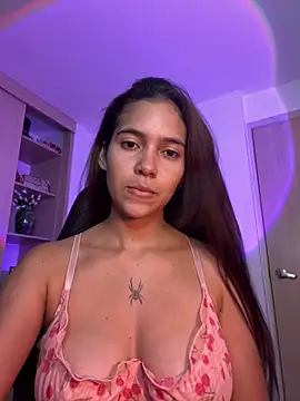 Snapshot of Sallye_ chatting on May 6, 2026, 4:38 am Sallye online show from May 6, 2026, 4:38 am
